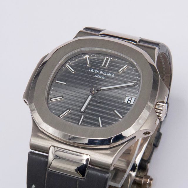 Patek Philippe Nautilus 5711G-001 Image 3